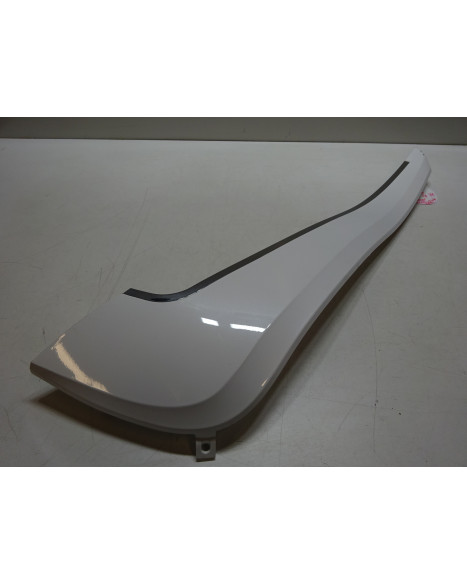 Kymco Like 50, nedre sidokåpa vänster