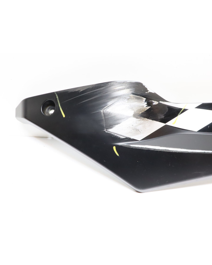 Viarelli Rivetto, nedre sidokåpa höger