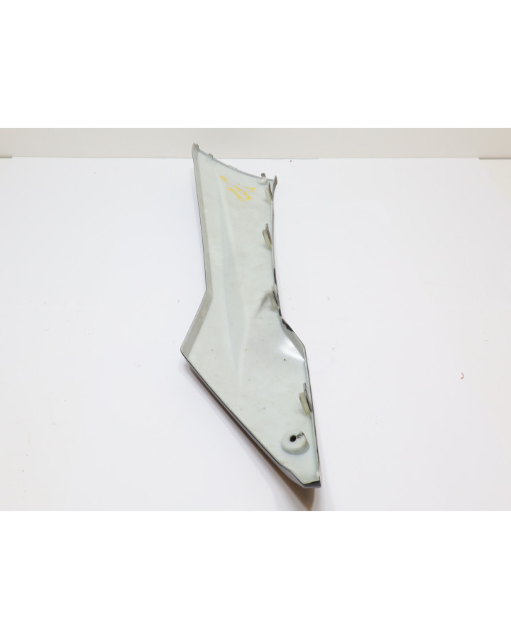 Viarelli Rivetto, nedre sidokåpa höger