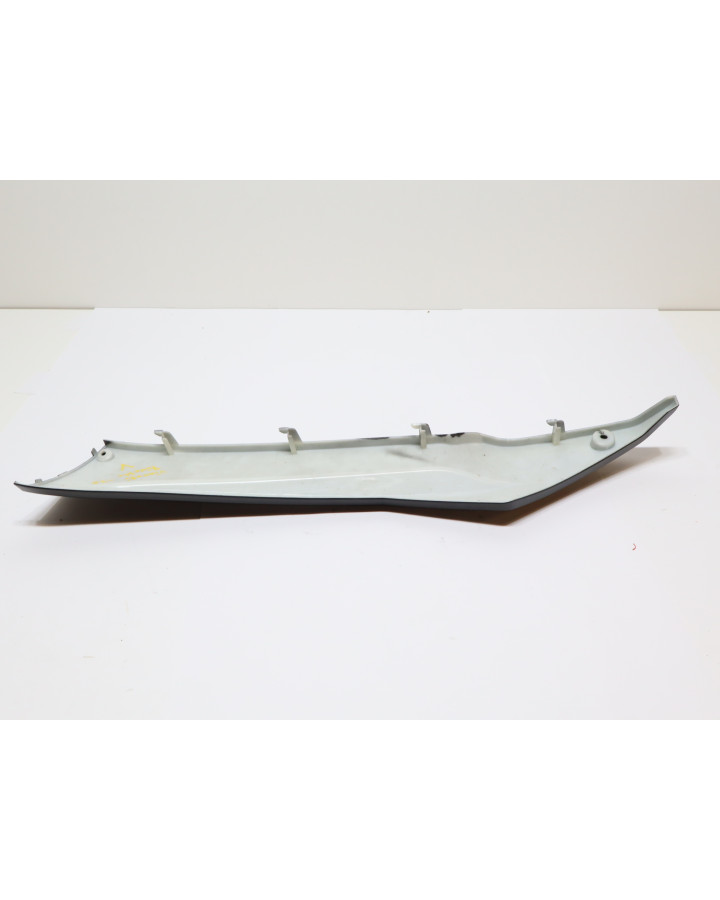 Viarelli Rivetto, nedre sidokåpa höger