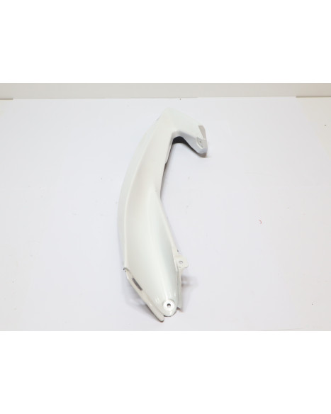 Yamaha YZF-R6, övre sidokåpa vänster