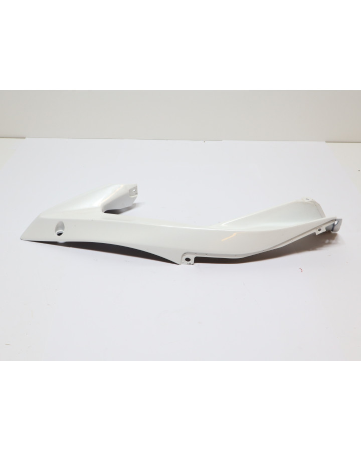 Yamaha YZF-R6, övre sidokåpa vänster