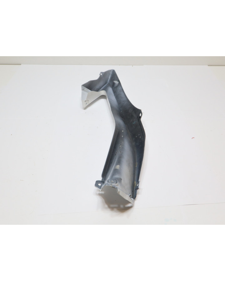 Yamaha YZF-R6, övre sidokåpa vänster