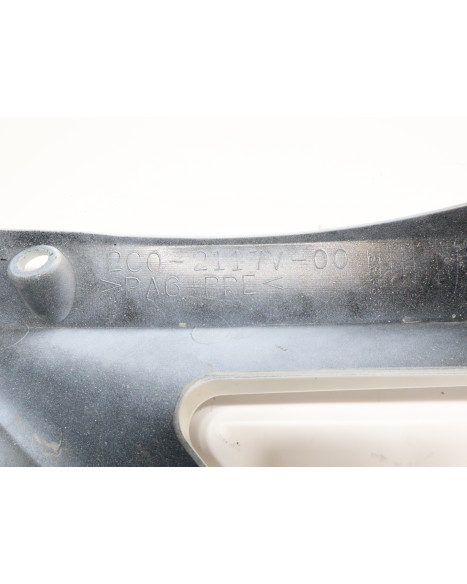 Yamaha YZF-R6, övre sidokåpa vänster