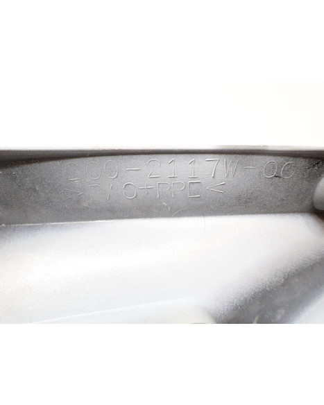 Yamaha YZF-R6, övre sidokåpa höger