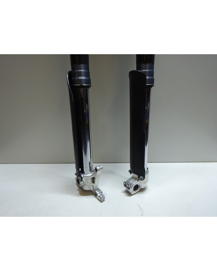 KTM 625 SM, framgaffel