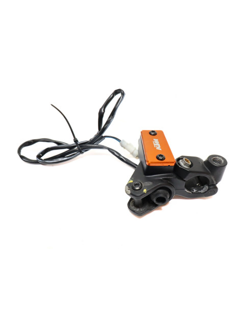 KTM 690 SMC R, kopplingscylinder 2