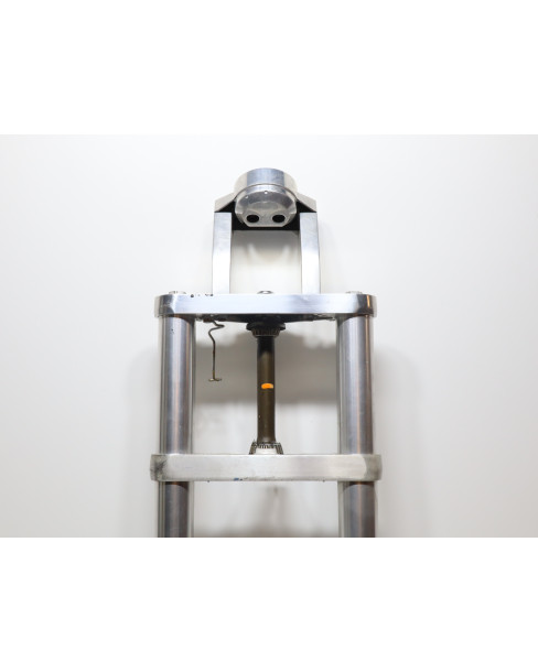 Honda VTX 1800, framgaffel 2