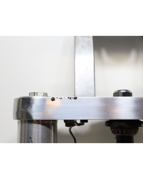 Honda VTX 1800, framgaffel