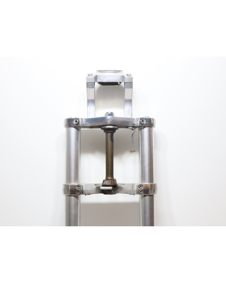 Honda VTX 1800, framgaffel