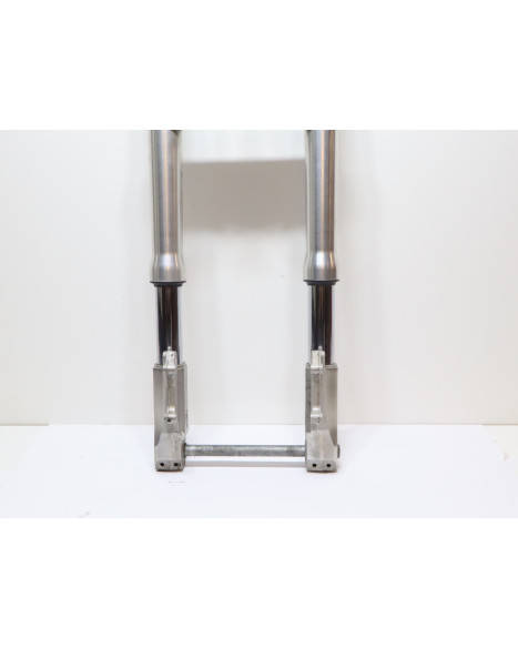 Honda VTX 1800, framgaffel