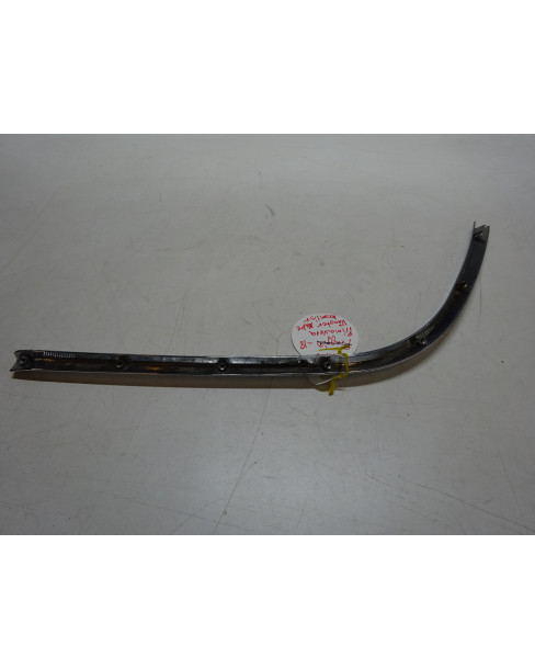 Vespa Primavera, nedre kromlist vänster 2