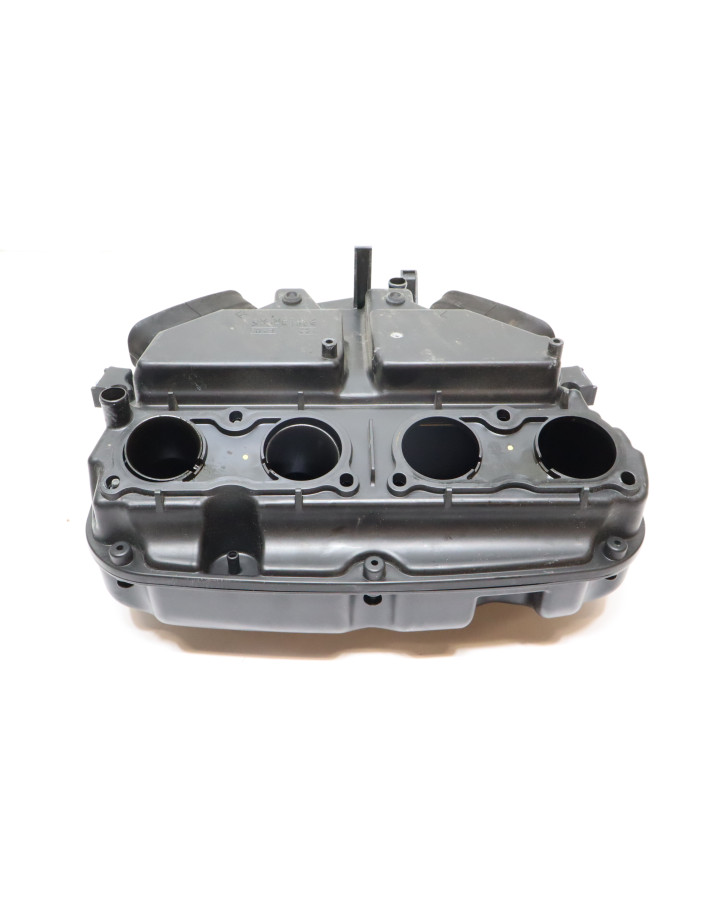 Honda CBR1100XX Blackbird, luftburk