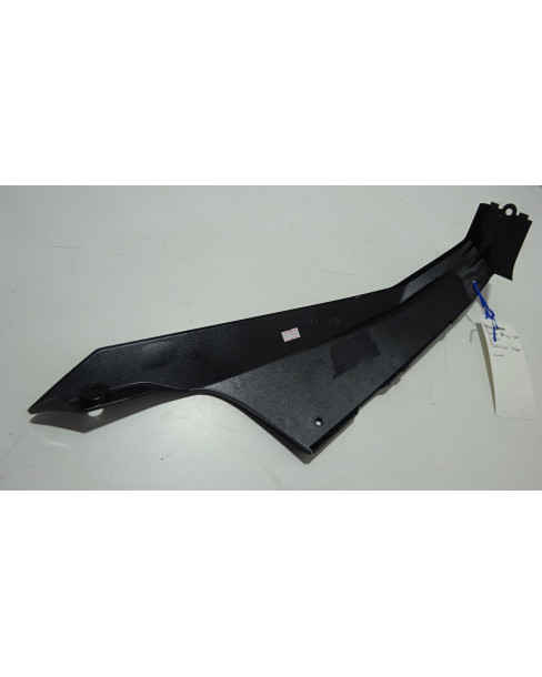 Kawasaki Ninja 400, underkåpa höger 2