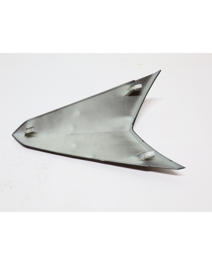 Invicta Venator, övre frontkåpa