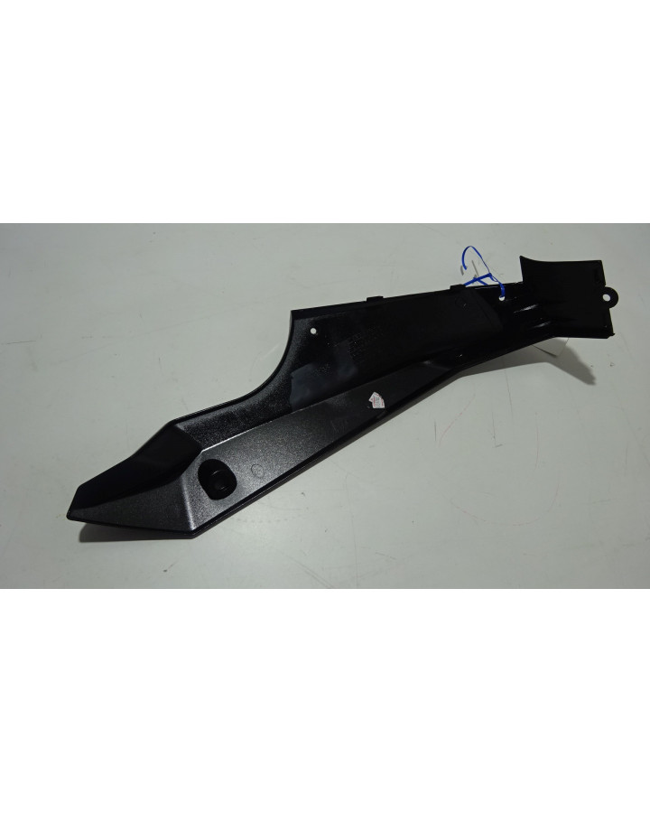 Kawasaki Ninja 400, underkåpa vänster