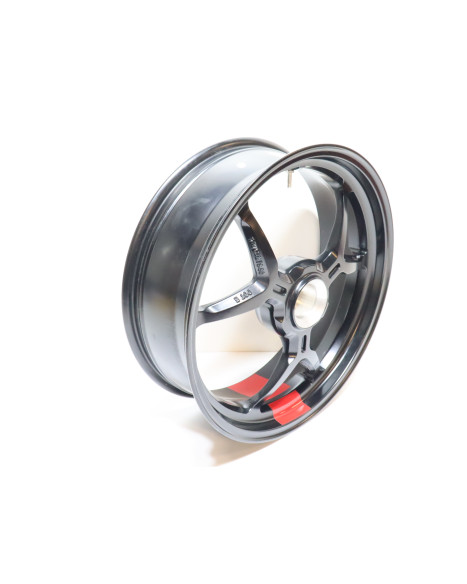 Ducati Supersport 950 S, bakfälg