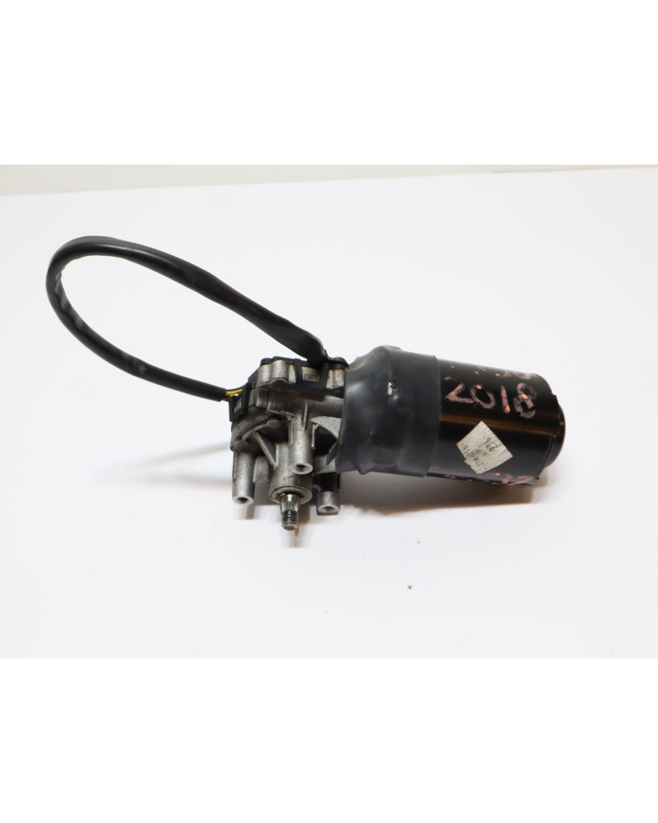 Ligier JS50, torkarmotor fram