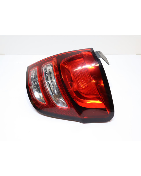 Bellier B8, baklykta höger 2