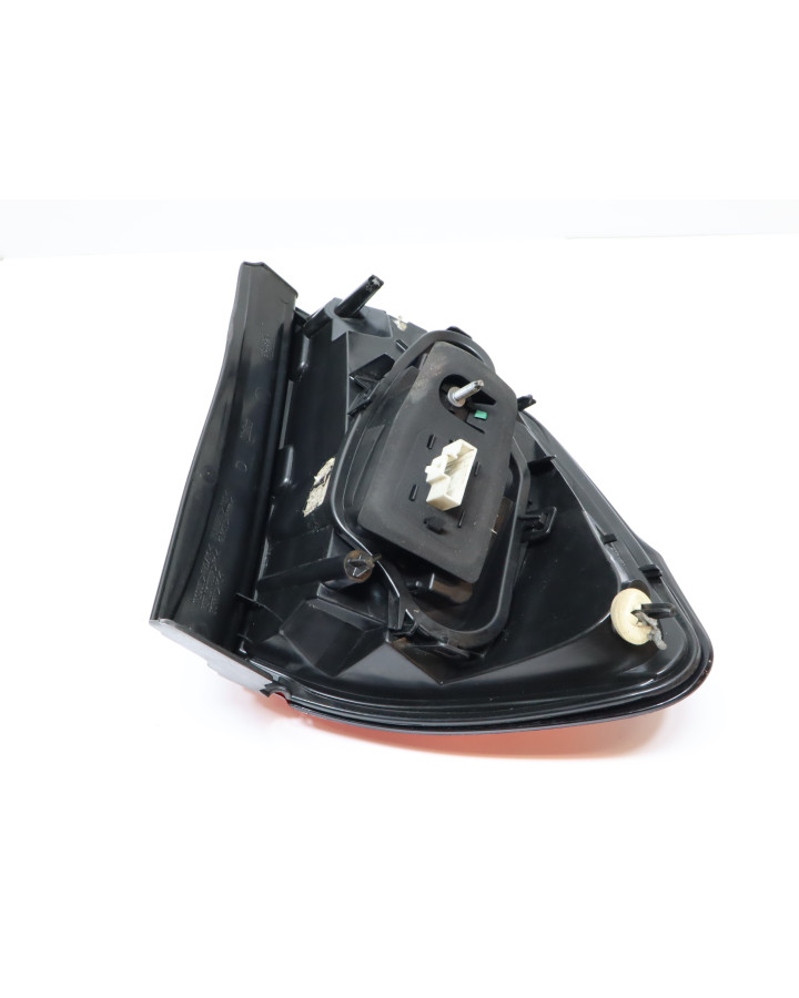 Bellier B8, baklykta höger