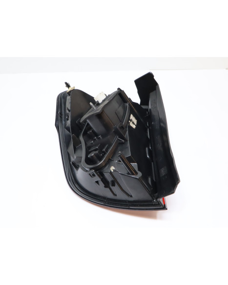 Bellier B8, baklykta höger