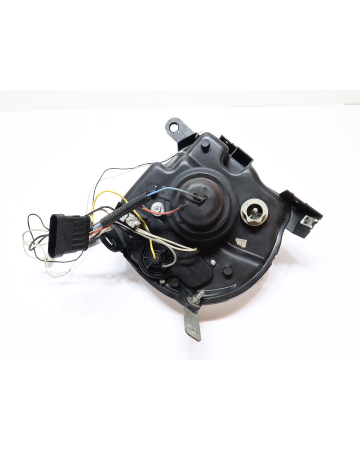 Bellier B8, framlykta vänster