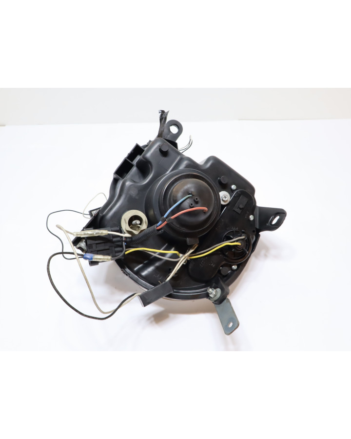 Bellier B8, framlykta höger