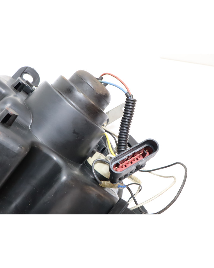 Bellier B8, framlykta höger