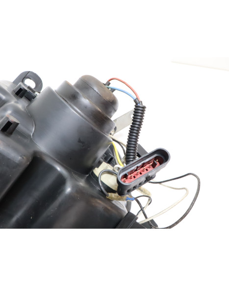 Bellier B8, framlykta höger