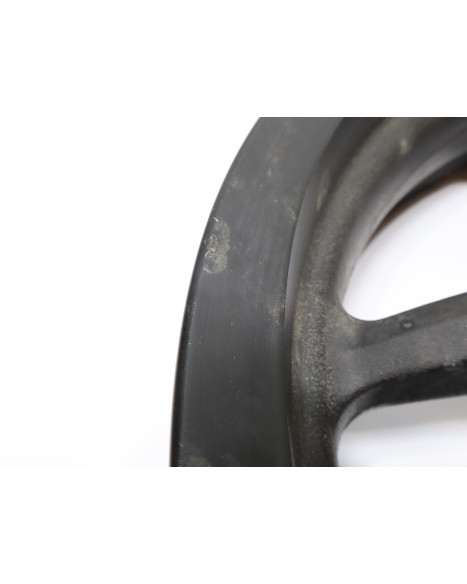 Kymco Super 8, bakfälg