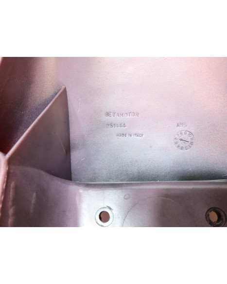 Beta Quadra, framskärm