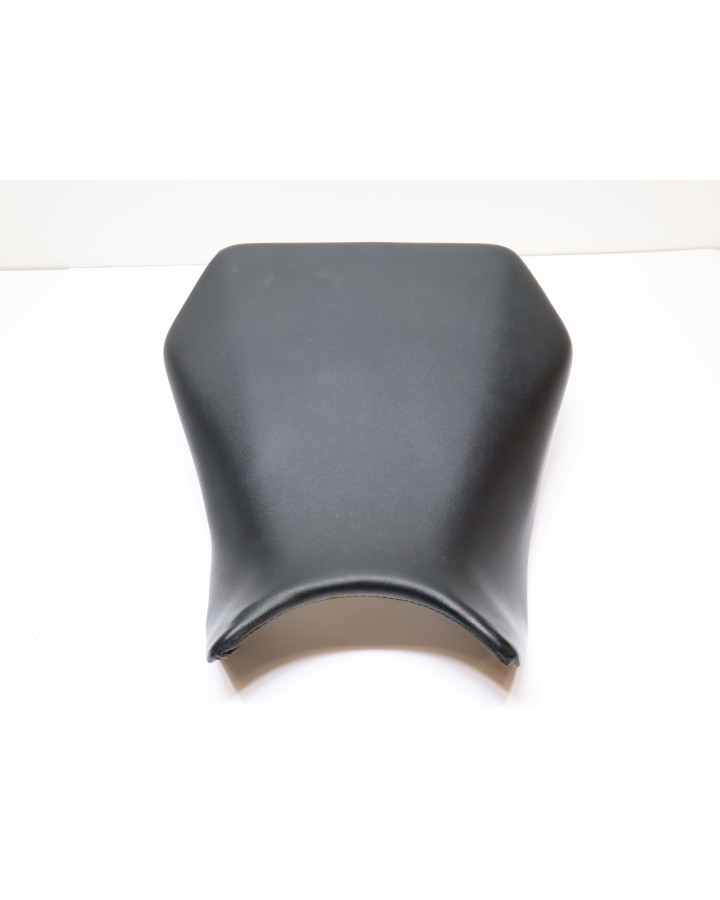 Yamaha YZF-R1, sadel