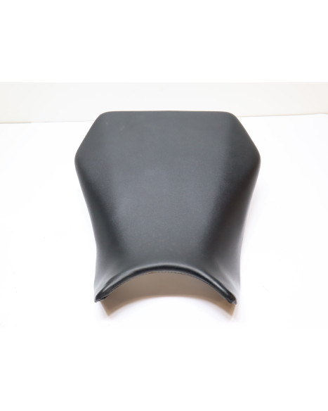 Yamaha YZF-R1, sadel