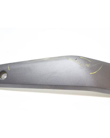 Eloped ES1, nedre sidokåpa höger