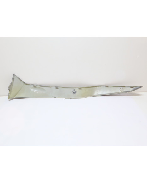 Eloped ES1, nedre sidokåpa höger