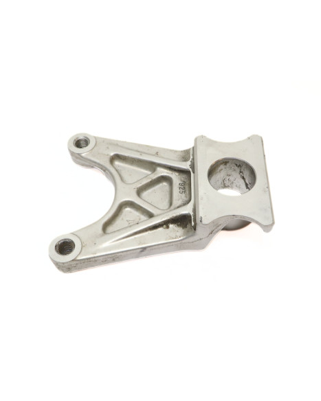 Yamaha YZF-R1, bromsokshållare bak