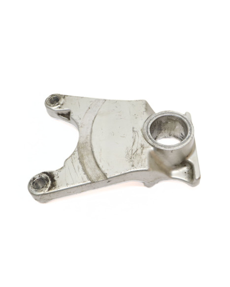 Yamaha YZF-R1, bromsokshållare bak