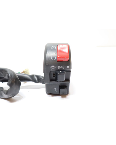 Yamaha YZF-R1, omkopplare höger