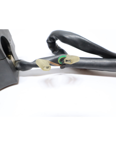 Yamaha YZF-R1, omkopplare höger