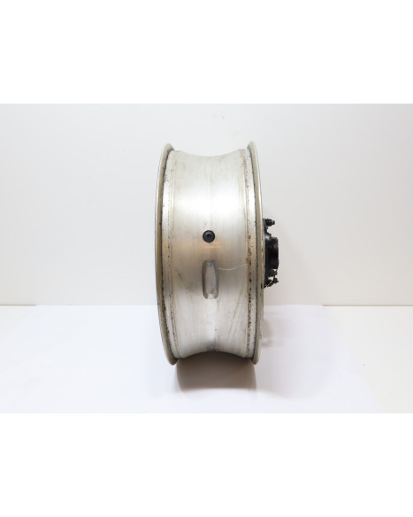 Yamaha YZF-R1, bakfälg