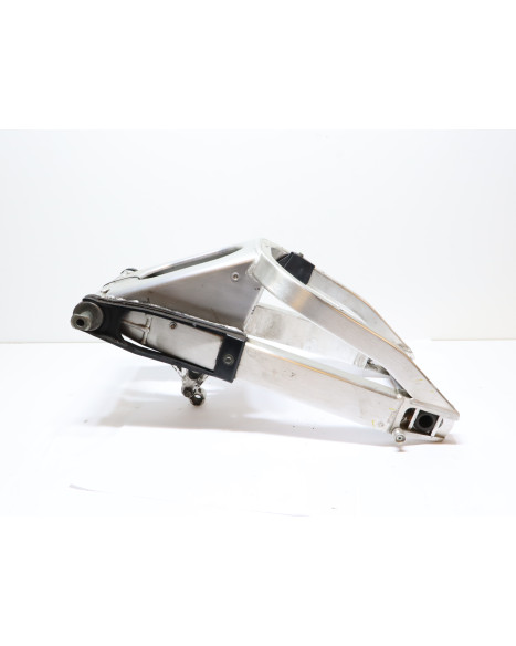 Yamaha YZF-R1, sving