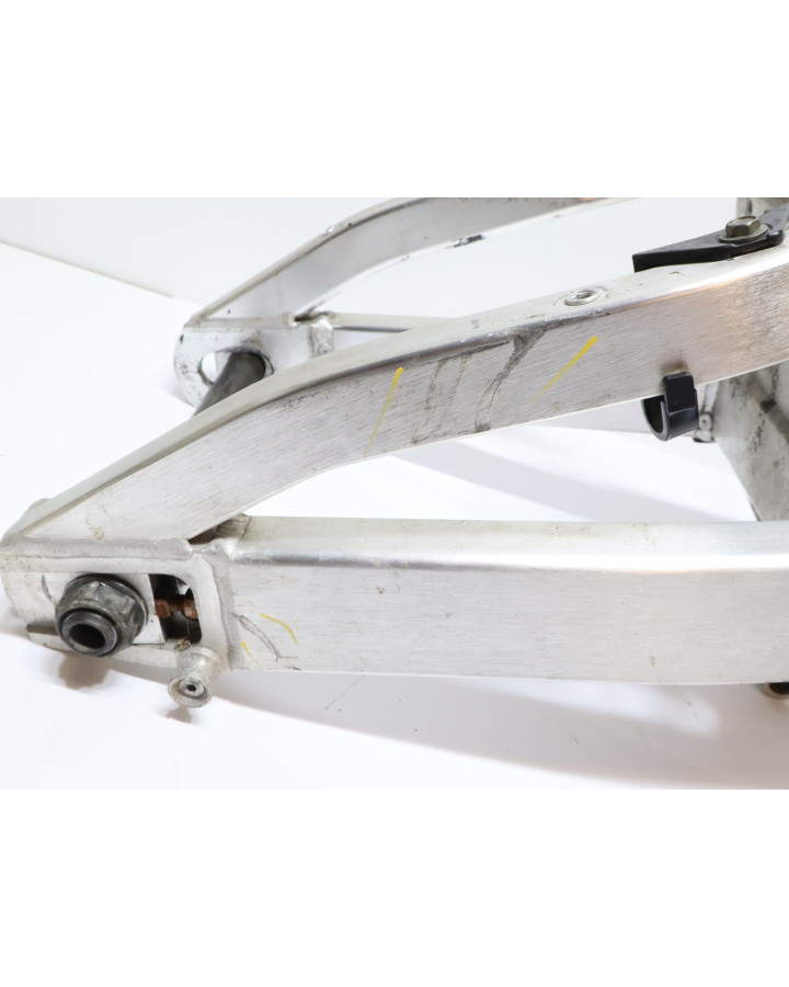 Yamaha YZF-R1, sving