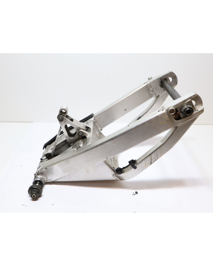 Yamaha YZF-R1, sving