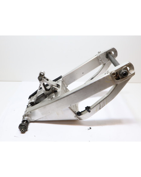 Yamaha YZF-R1, sving