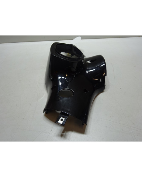 Vespa Primavera, undre styrkåpa