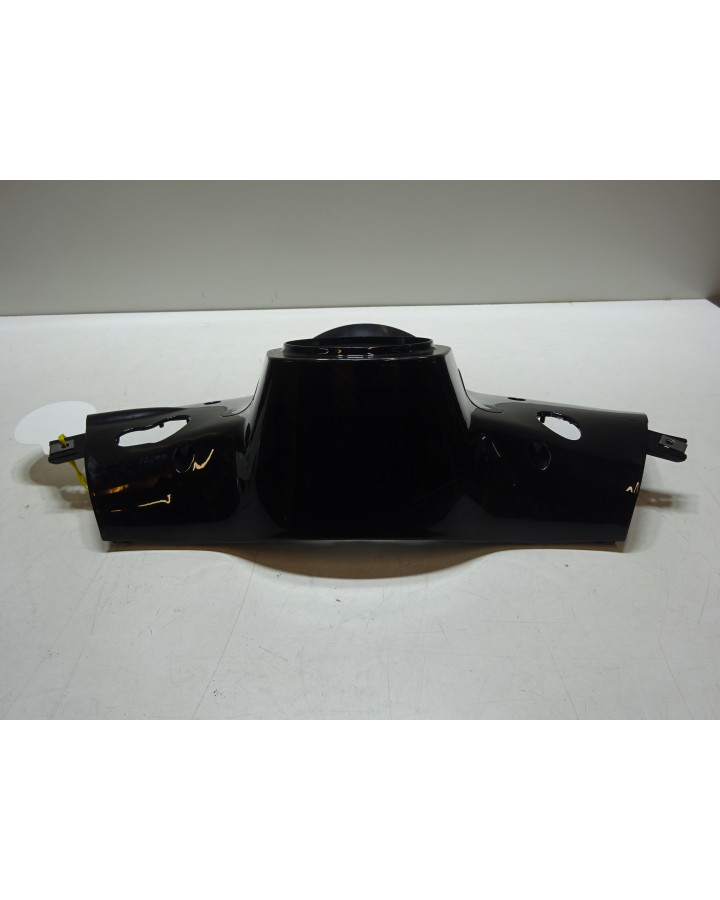 Vespa Primavera, undre styrkåpa