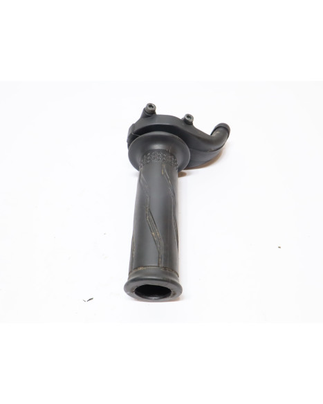 Yamaha MT-125, gashandtag