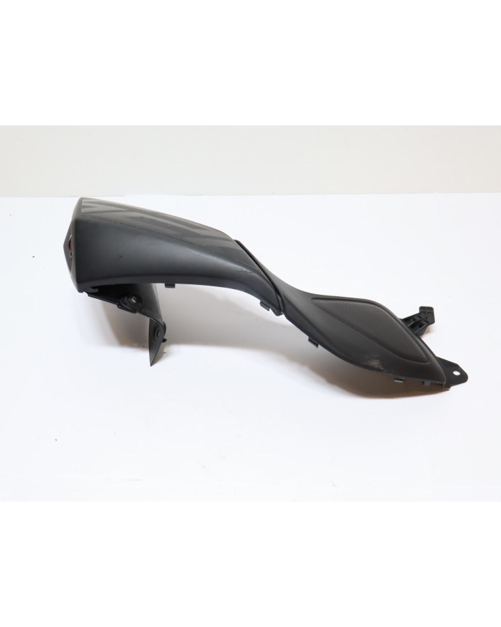 Yamaha MT-125, främre sidokåpa höger