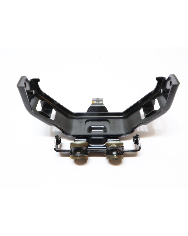 Yamaha MT-125, tankfäste