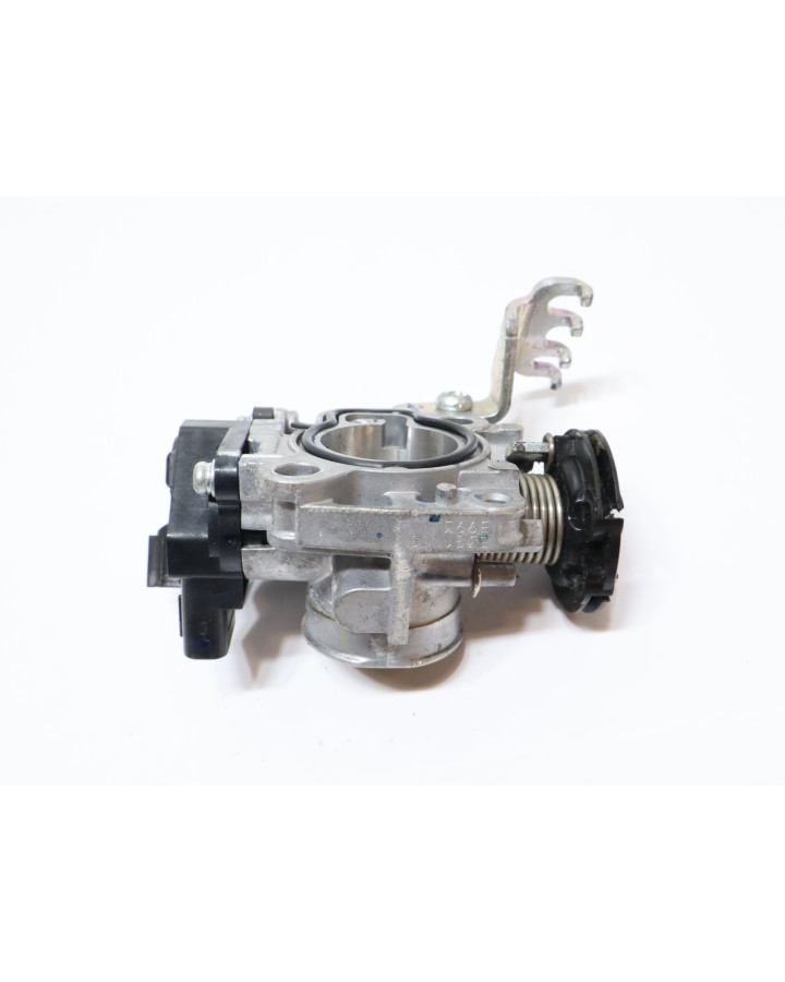 Yamaha MT-125, gasspjäll/insprut